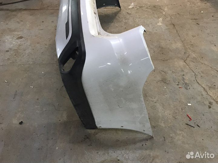 Задний бампер