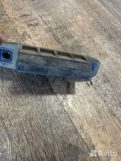 Toyota rav 4 кнопка открывания багажника