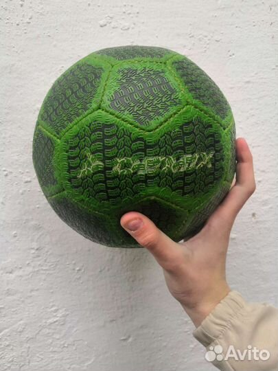 Футбольный мяч Demix