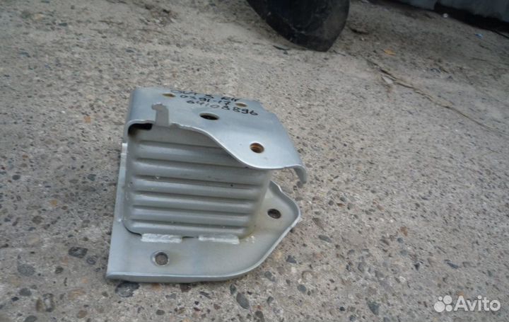 Усилитель заднего бампера Mitsubisi Outlander 3