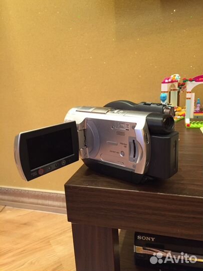 Видеокамера Sony hdr-ux5
