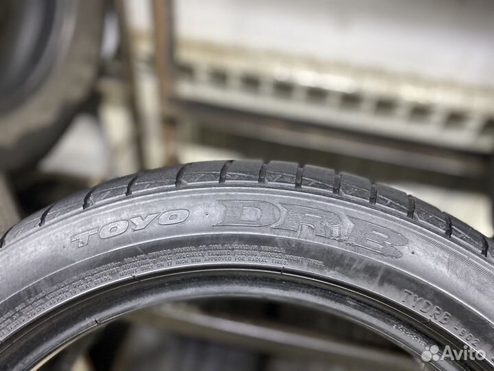 Toyo DRB 215/50 R17 91V