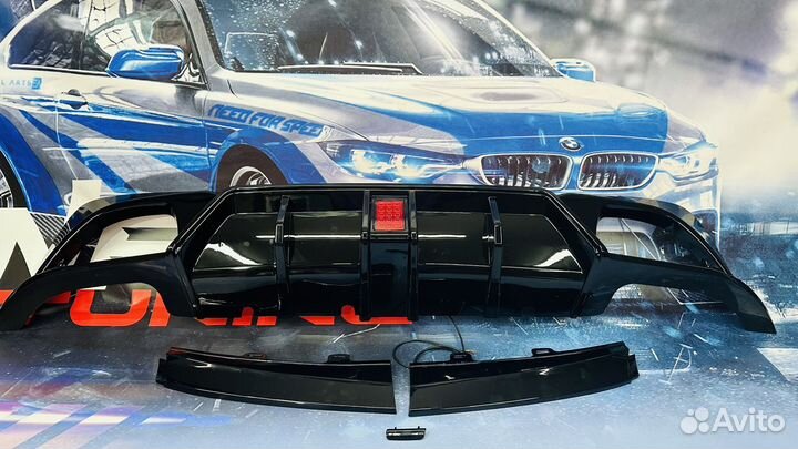 Диффузор BMW G20 со стоп сигналом M perfomance
