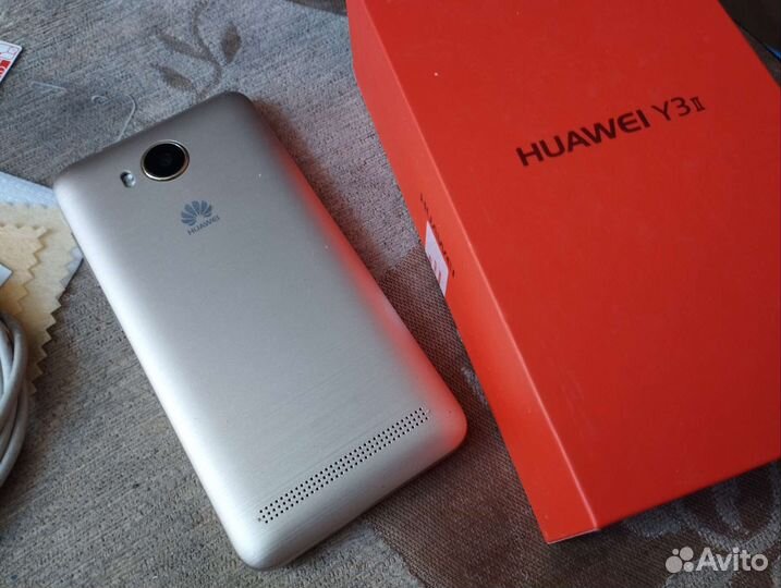 Смартфон Huawei Y3ii