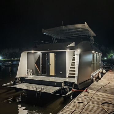 Хаусбот Cruise плавдом