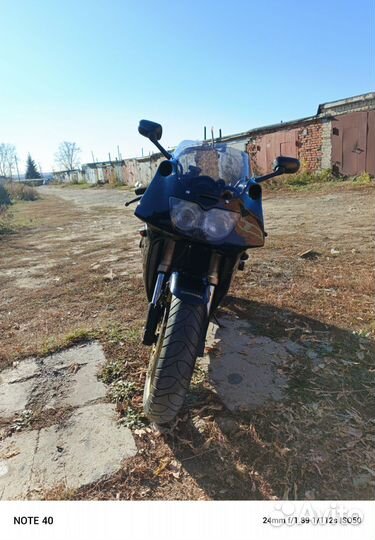 Кавасаки ZXR400