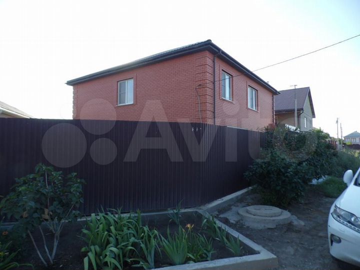 Дом 265,4 м² на участке 5,5 сот.