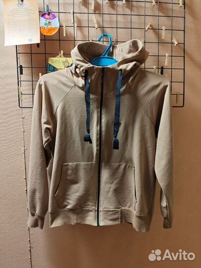 Одежда женская кофты пиджак рубашка 48 50