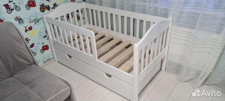 Детская кровать с ящиками от 3 лет