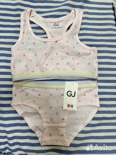 Комплект нижнего белья на девочку 10-12 лет
