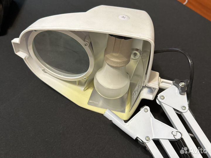 Лампа лупа бу