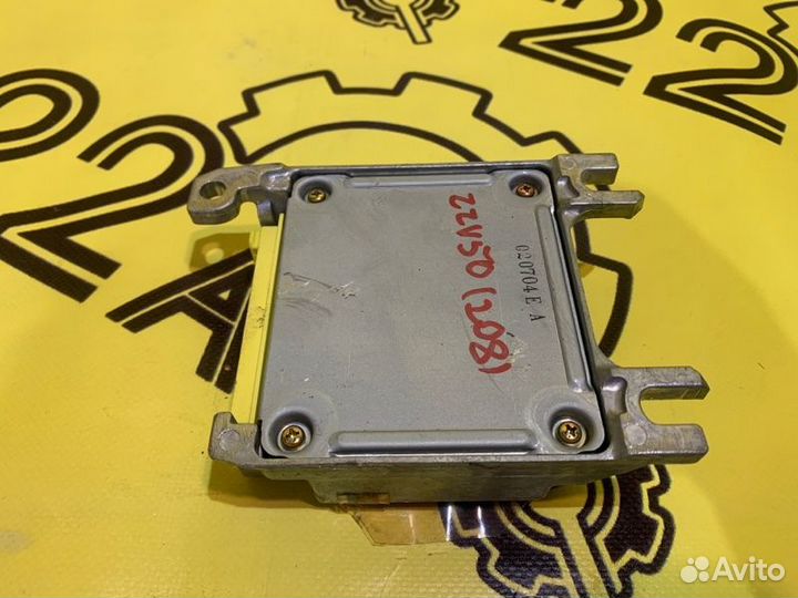 Блок управления Airbag Toyota Vista ZZV50 1ZZ-FE