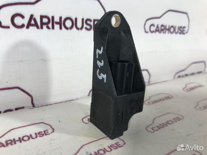 Датчик удара Volkswagen Passat B5+ 1.8T AWM 2002