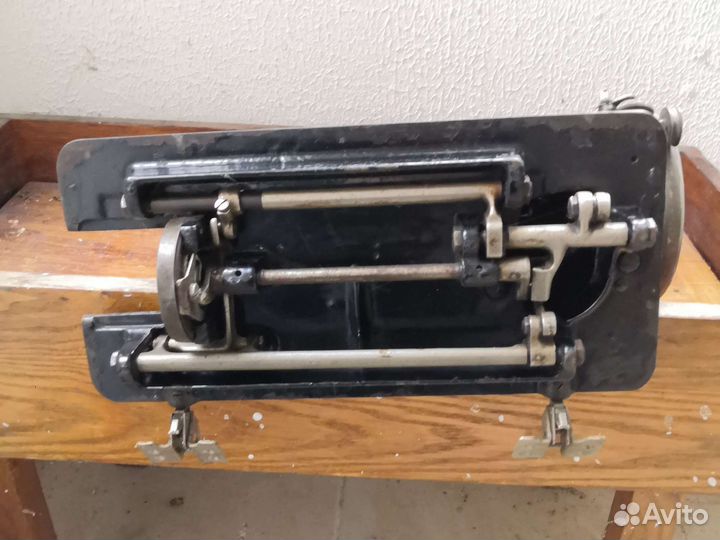 Швейная машина Singer