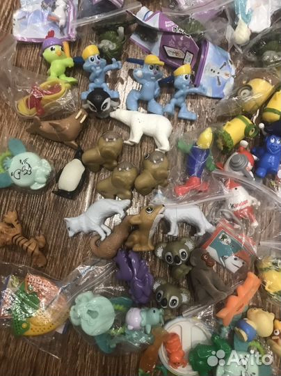 Игрушки из киндер сюрприза пакетом