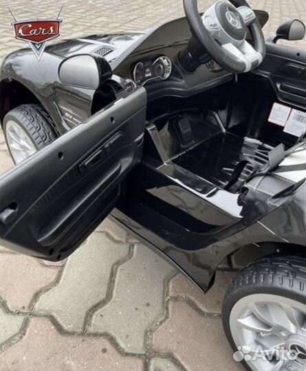 Детский электромобиль Mercedes-AMG GT R