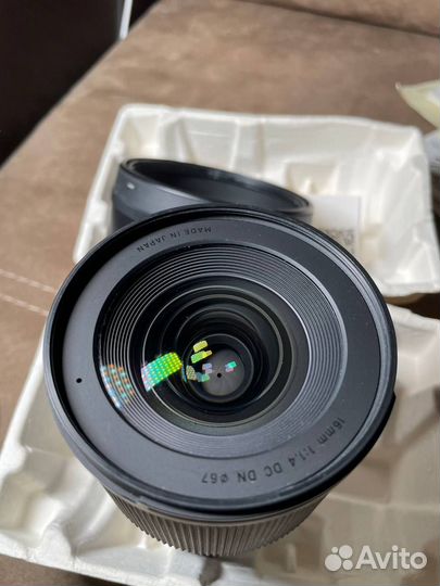 Объектив Sigma AF 16mm f/1.4 DC DN Sony E