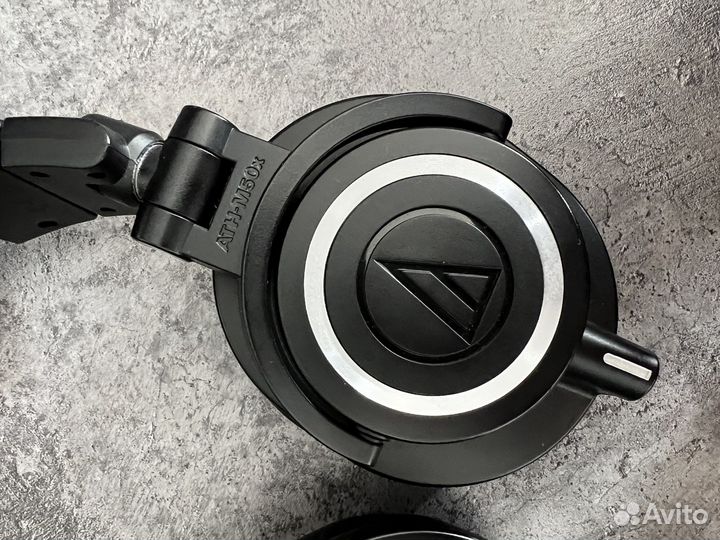 Студийные наушники Audio-technica M50X