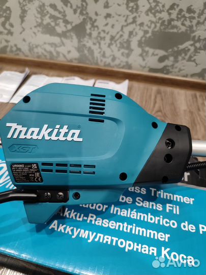 Триммер аккумуляторный Makita