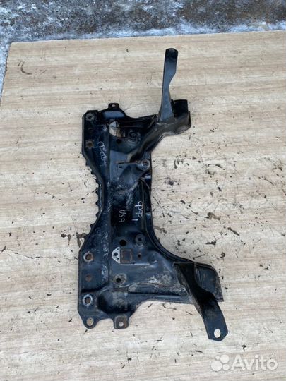 Подрамник передний Ford Focus 1