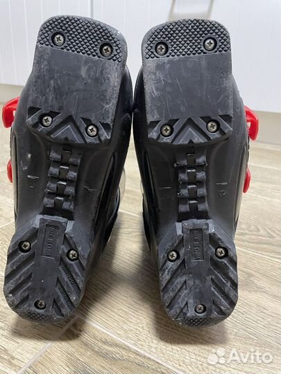 Горнолыжные ботинки детские nordica