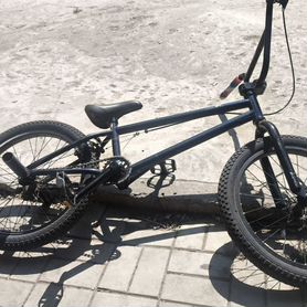 BMX comiron geek рама 20.5 колеса 20 две пеги