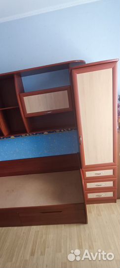 Комплект детской мебели стенка с кроватью