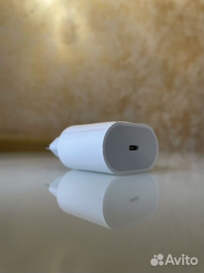 Адаптер usb c / блок питания для iPhone 20w