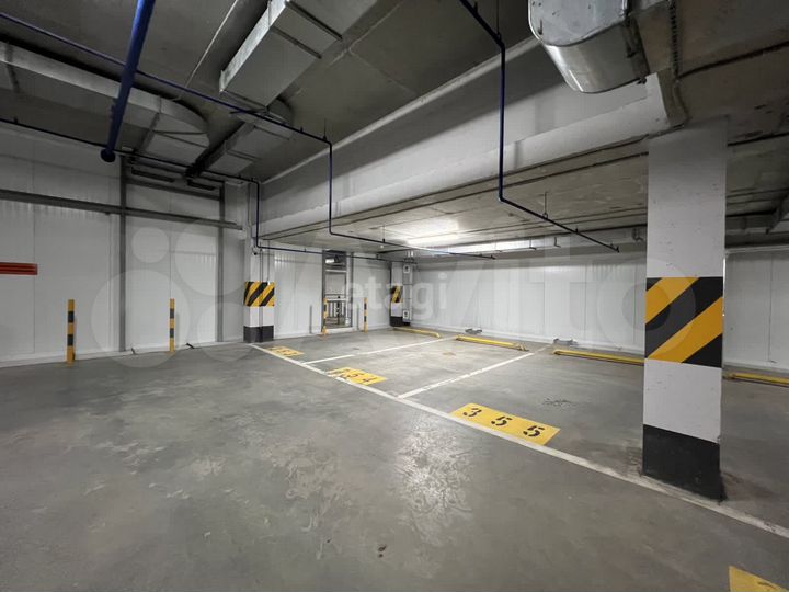 Машиноместо, 15 м²