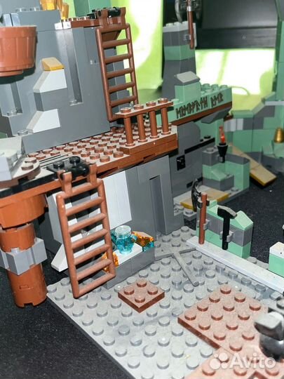 Одинокая гора Lego Hobbit