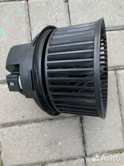 Продам мотор печки Форд