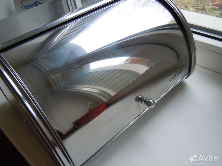 Продаю хлебницу vitezze