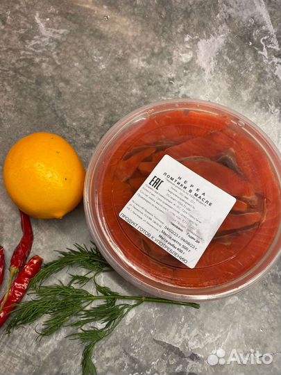 Нерка ломтики в масле