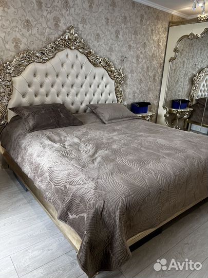 Спальня бу в хорошем состоянии