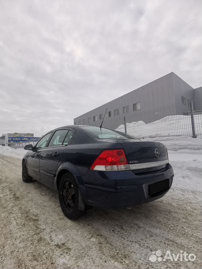 Opel Astra 1.8 AT, 2011, 84 000 км