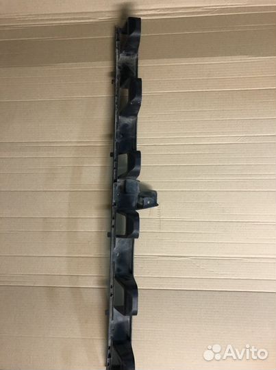 Кронштейн заднего бампера Ford Focus 3