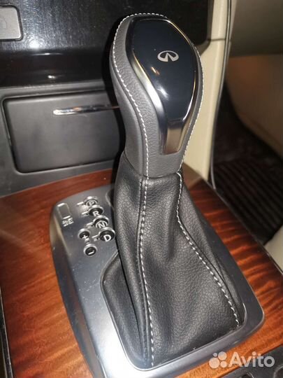 Кожух ручки АКПП Infiniti qx70