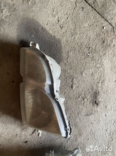 Фары toyota Gaia