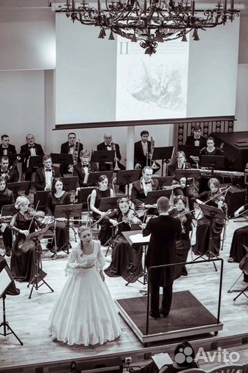 Педагог по эстрадному и академическому вокалу