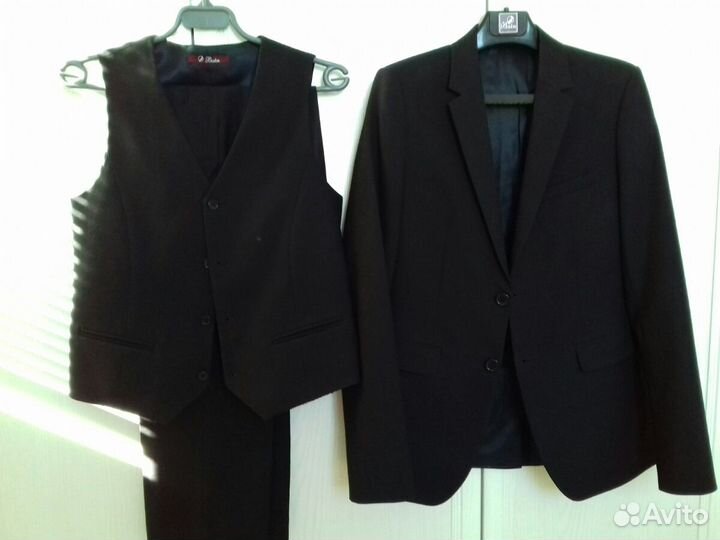 Школьный костюм