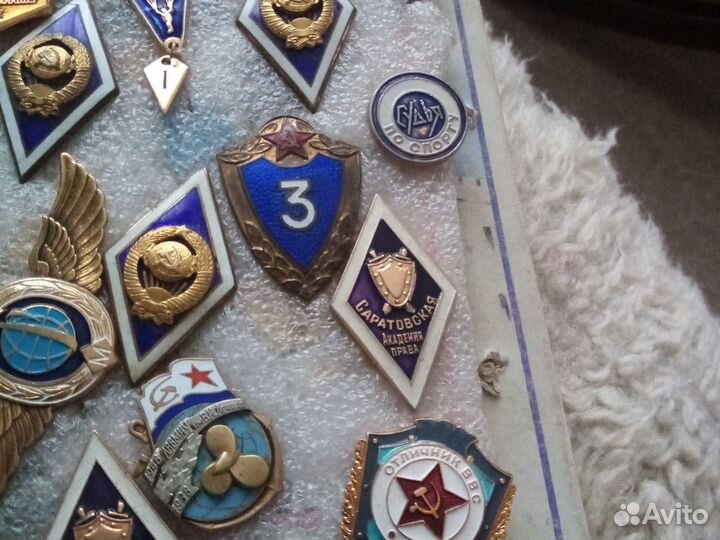 Тяжелые значки СССР