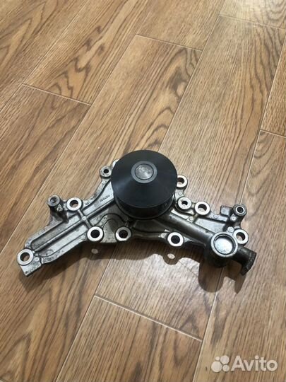 Помпа Mitsubishi outlander xl 3.0 V6