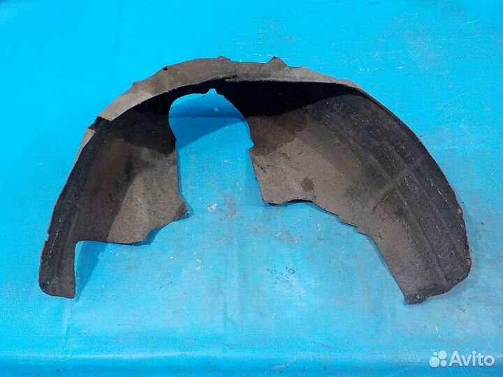 Подкрылок задний правый Ford C-Max 2003-2011