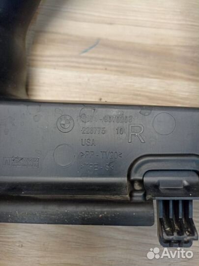 Воздуховод дополнительного радиатора BMW X7 G07