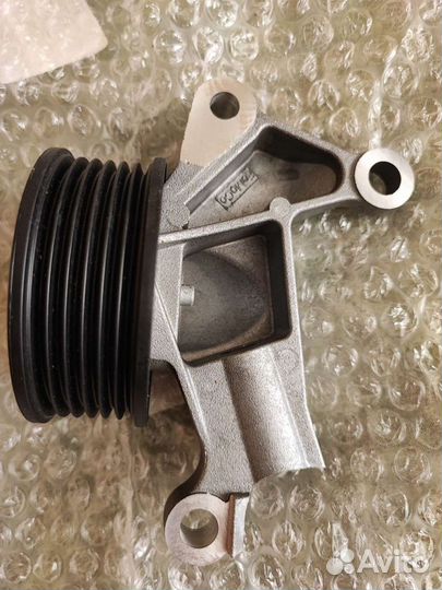 Ролик приводного ремня