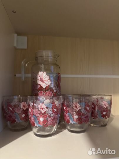 Кувшин стекло