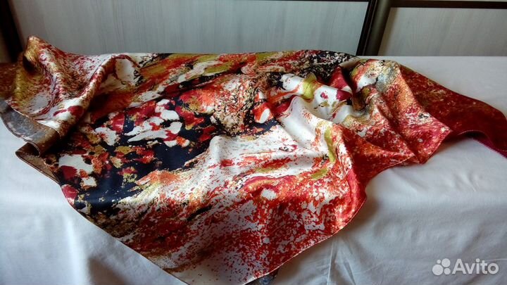 Разные принты. Шелковые платки-каре