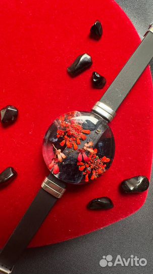 Браслет с натуральными цветами