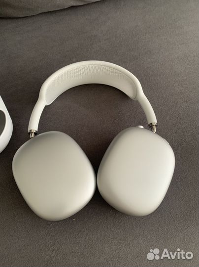 Продам AirPods max silver (оригинал)