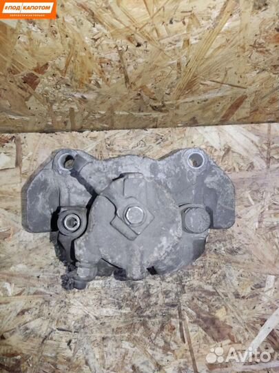 Суппорт тормозной передний правый Opel Astra H